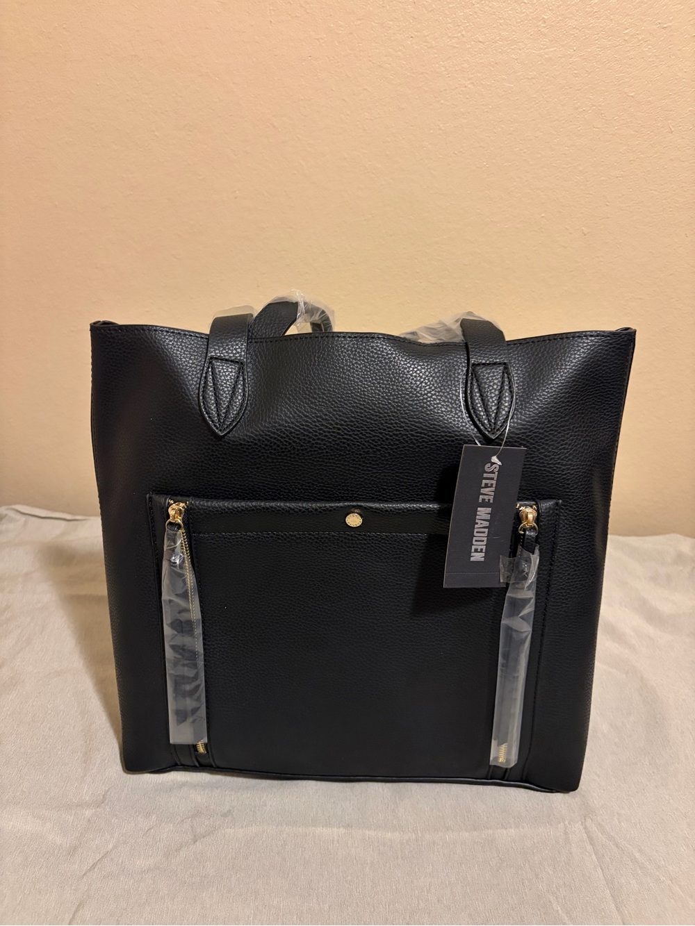 Steve Madden Lou Pocket Tote